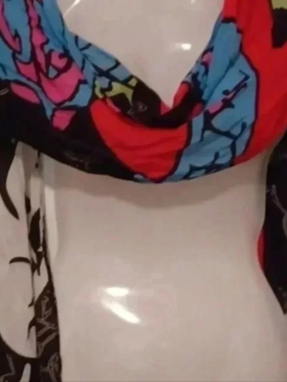 2 Light Fabric Scarves